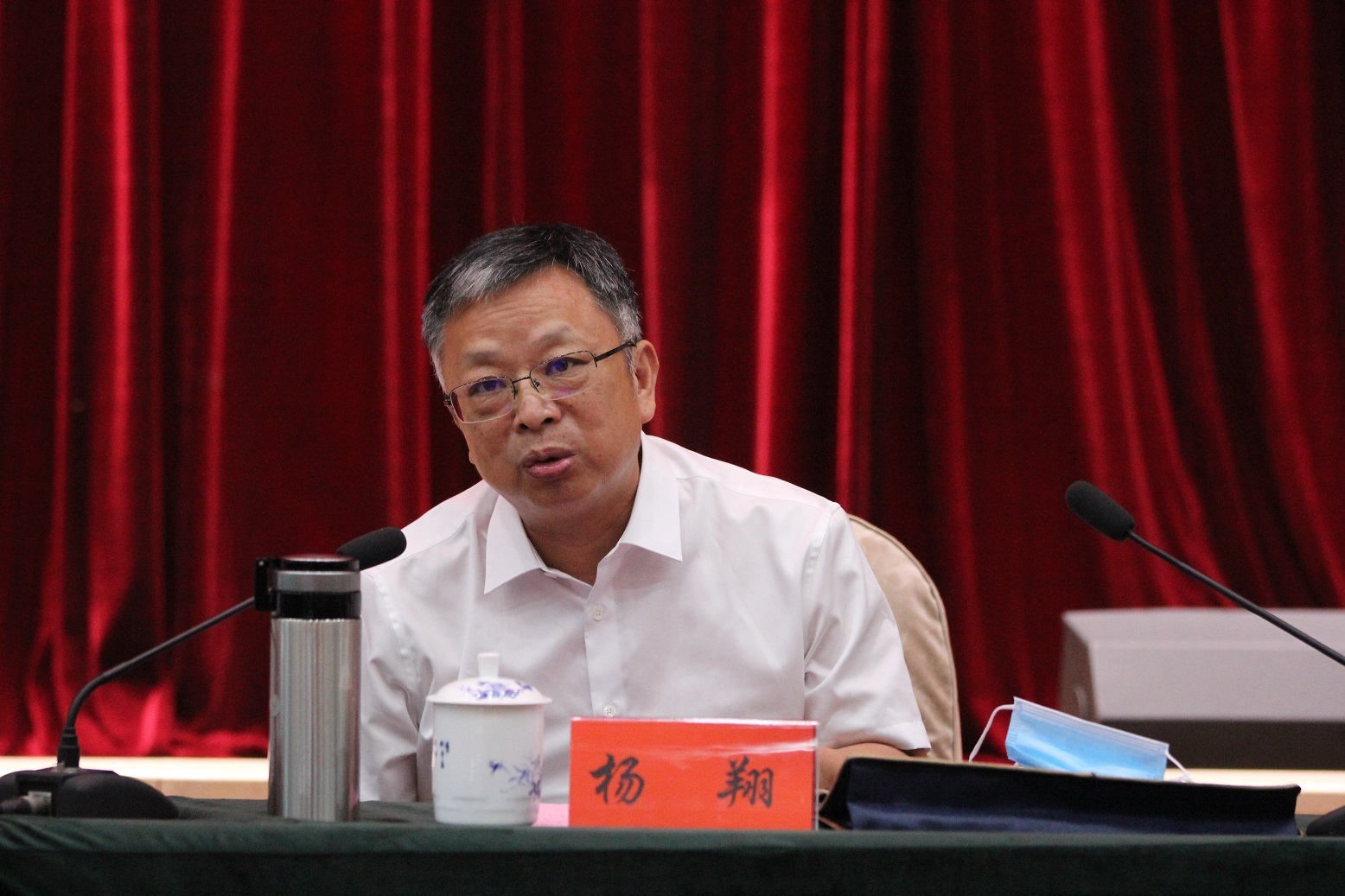 讲春梅故事 学英模精神 育法学新人——永利3044官网唯一与邵阳法院联合开展读书报告会·座谈会